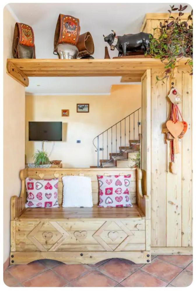 Brissogne La Maison Rose מראה חיצוני תמונה