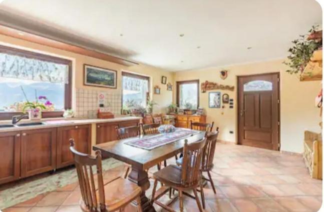 Brissogne La Maison Rose מראה חיצוני תמונה