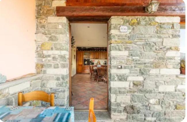 Brissogne La Maison Rose מראה חיצוני תמונה